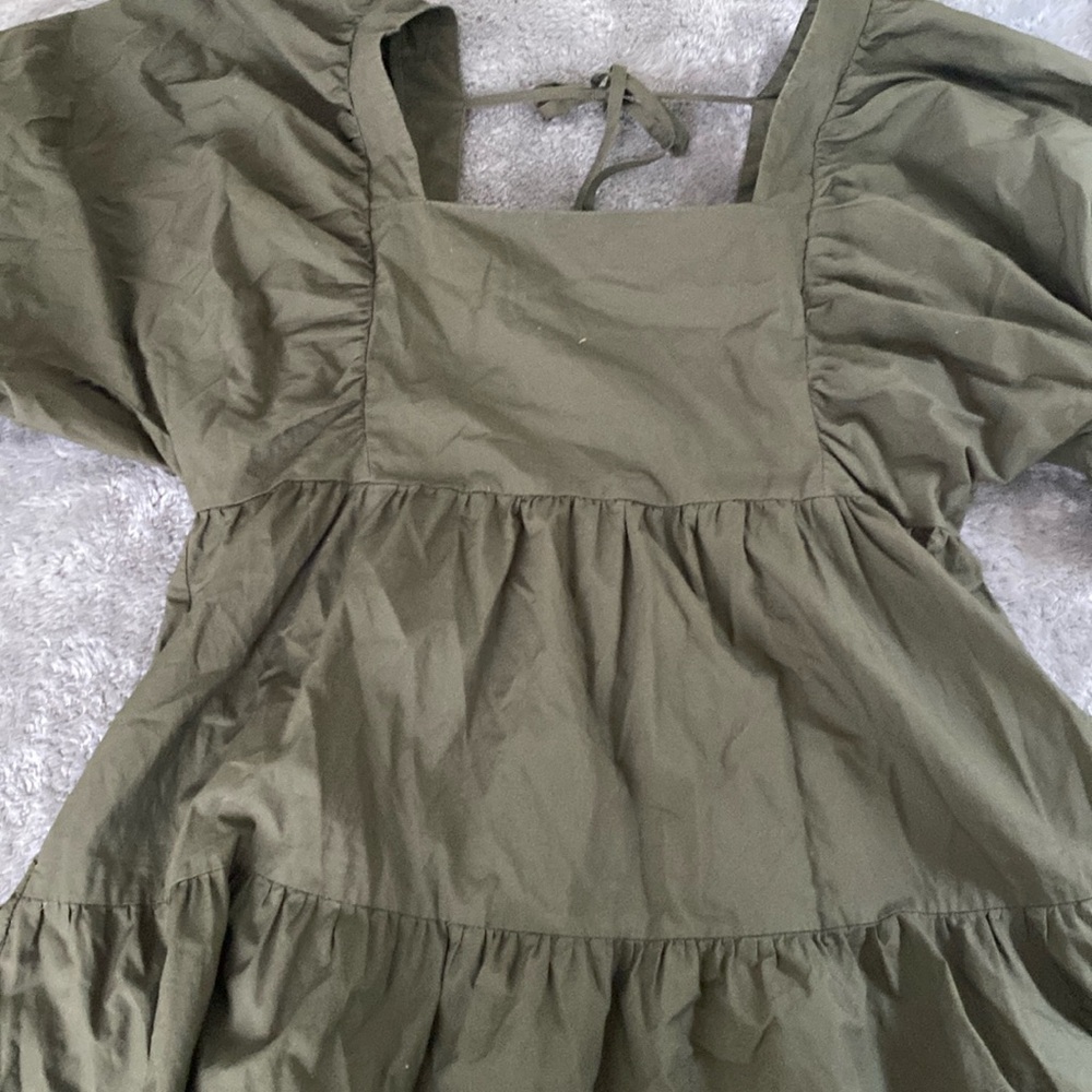 A New day green dress Tiered puff sleeves